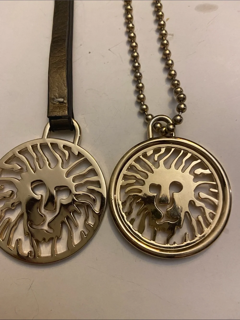 2 Anne Klein Gold Lion Medallion Bag FOB Keychains